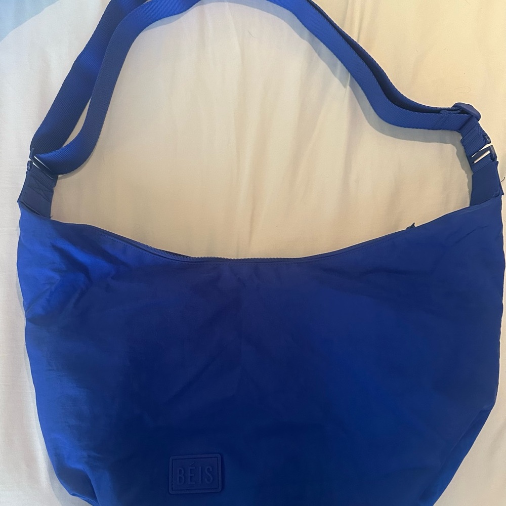 BEIS crescent catchall in cobalt blue